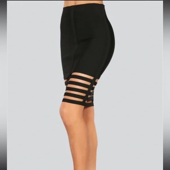 💎2 piece Skirt and Top💎 - Picture 4 of 7